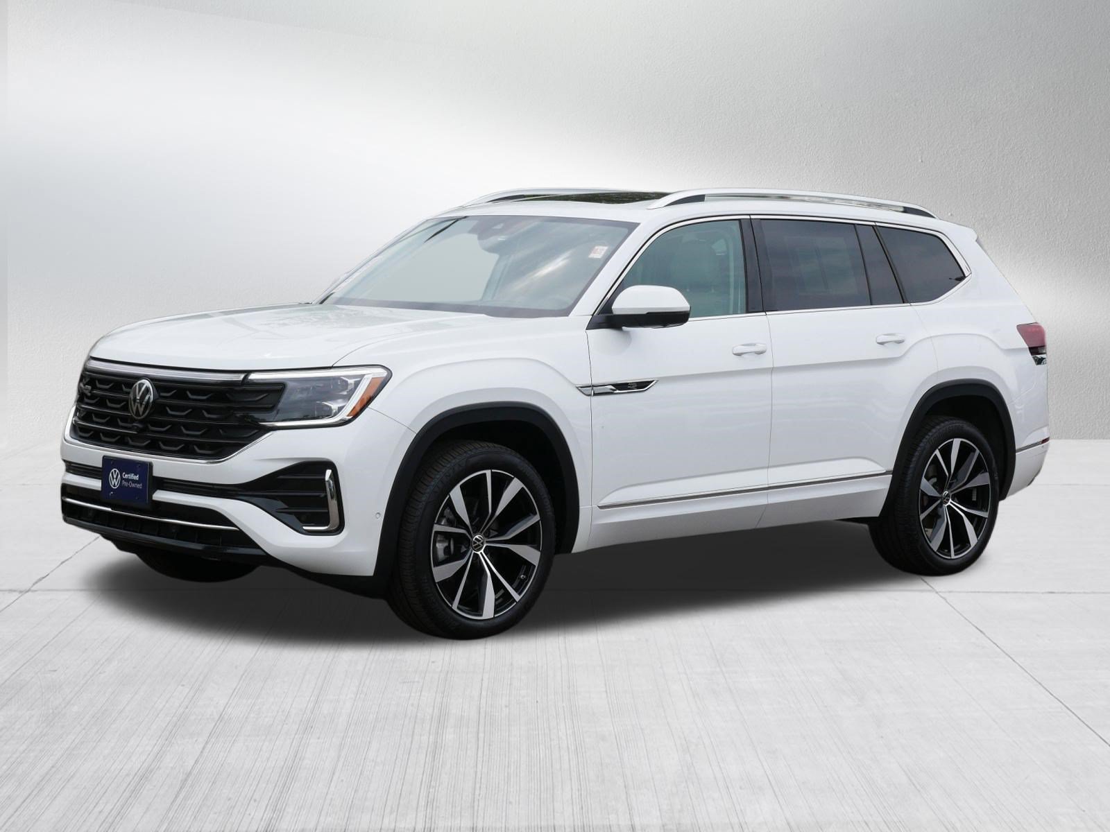 Certified 2026 Volkswagen Atlas SEL Premium R-Line AWD/4WD image 3