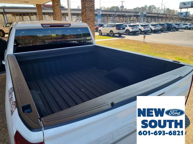 Used 2021 Chevrolet Silverado 1500 LT w/ Z71 Off-Road Package image 25