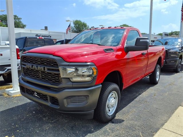 Used 2024 RAM 2500 Tradesman image 2