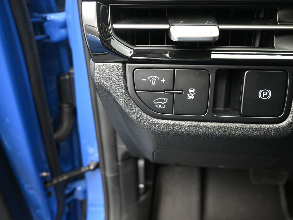 Certified 2026 Kia Sportage EX w/ EX Panorama Roof Package image 32