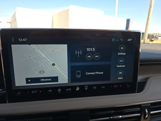 Used 2023 Lincoln Corsair Reserve image 16