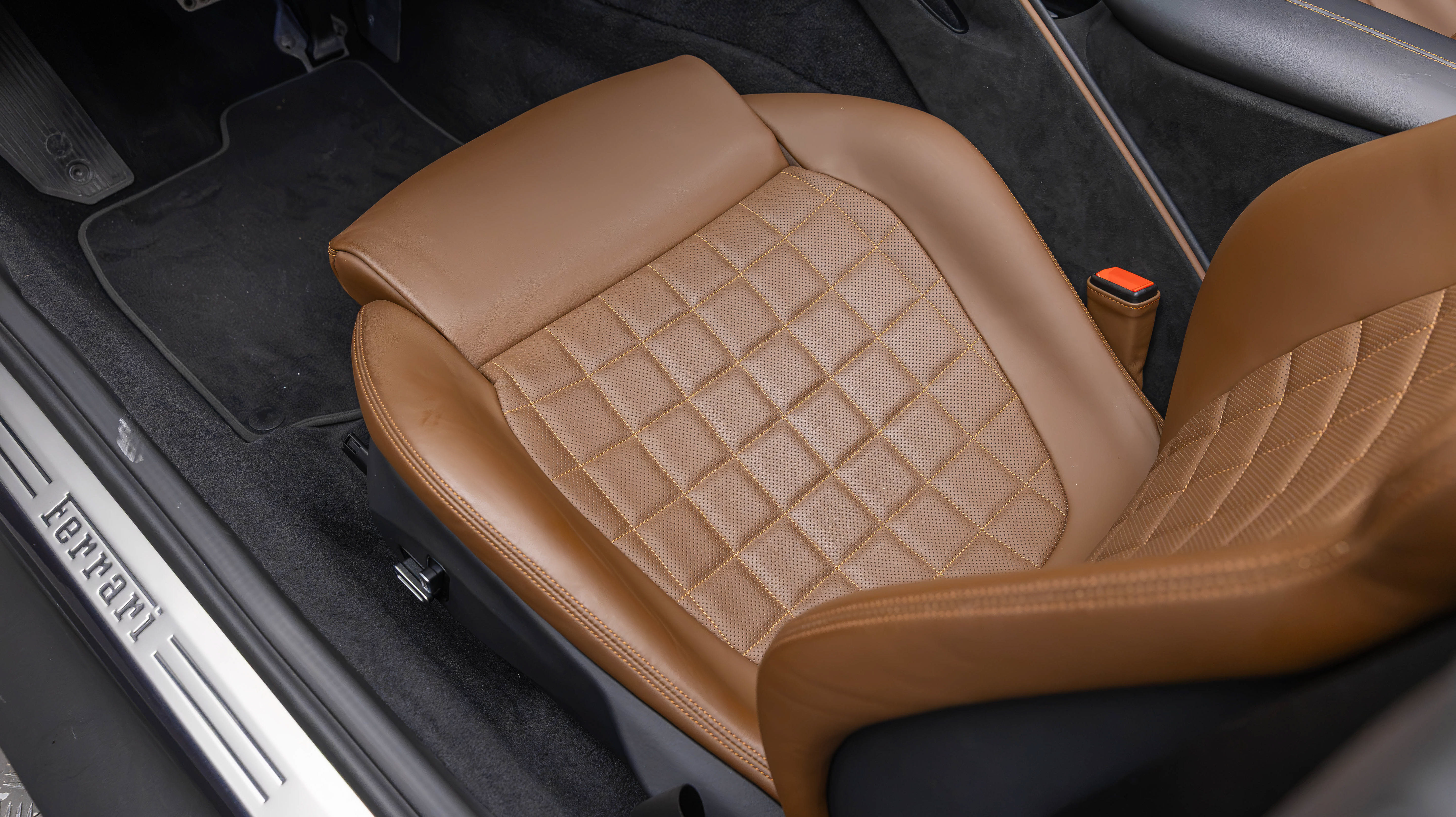 Certified 2024 Ferrari Roma Spider RWD image 42