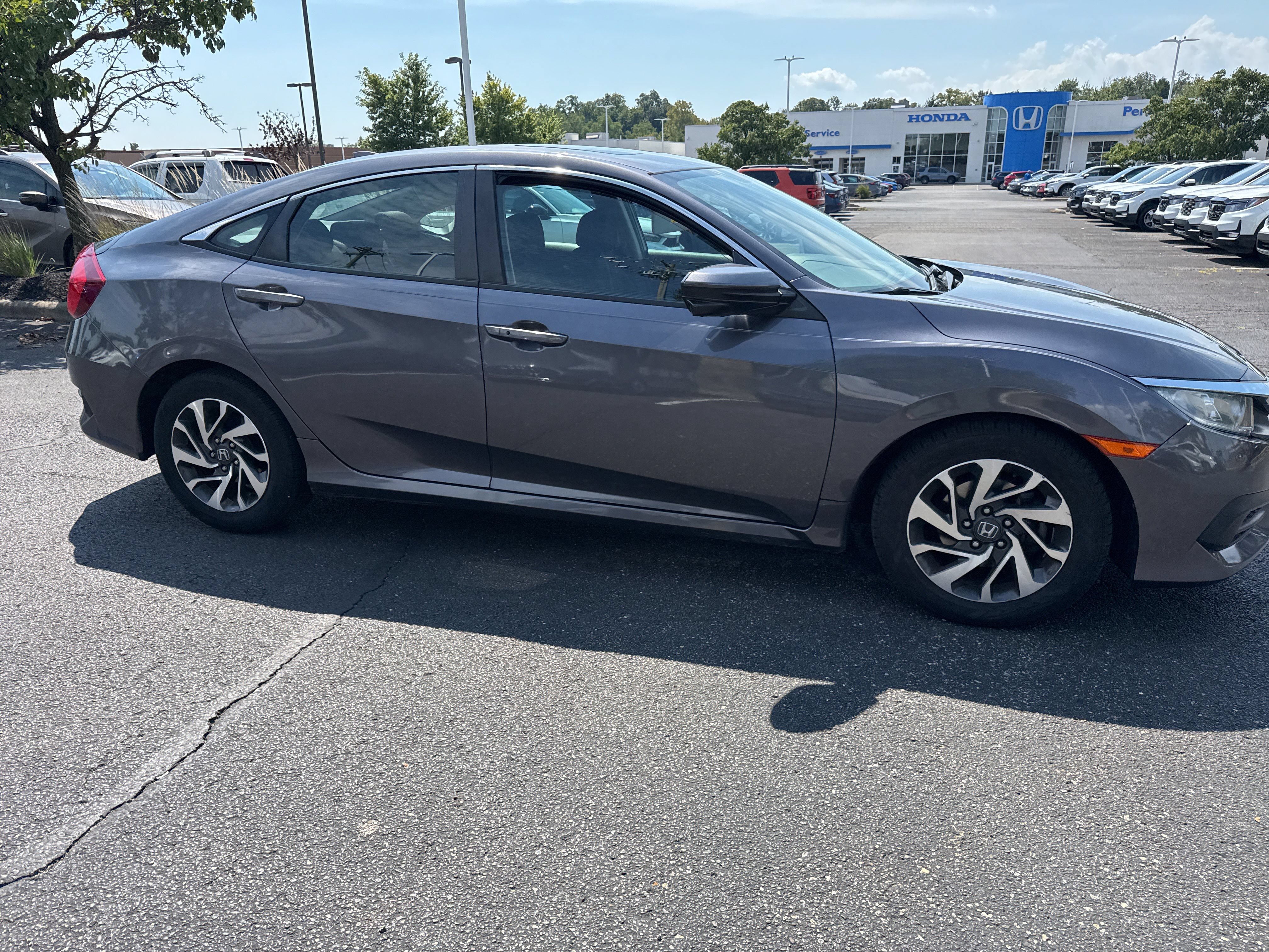 Used 2018 Honda Civic EX image 25