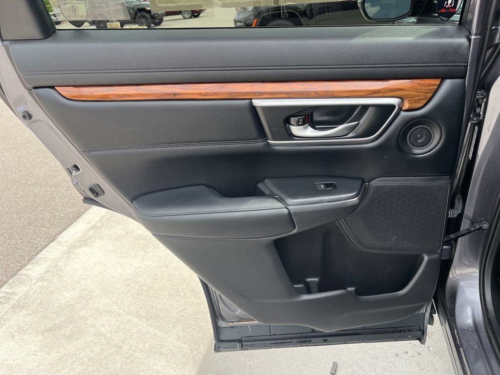 Used 2022 Honda CR-V Touring image 17