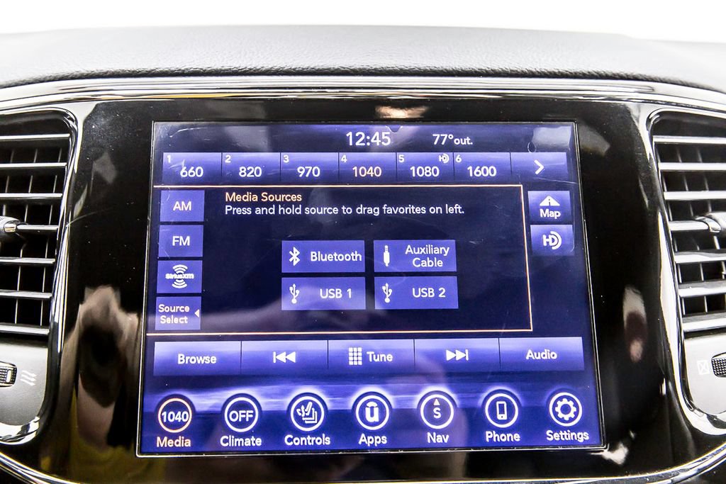 Used 2020 Jeep Grand Cherokee Altitude RWD image 24