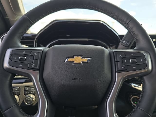 Used 2025 Chevrolet Silverado 2500 LTZ w/ LTZ Premium Package AWD/4WD image 32