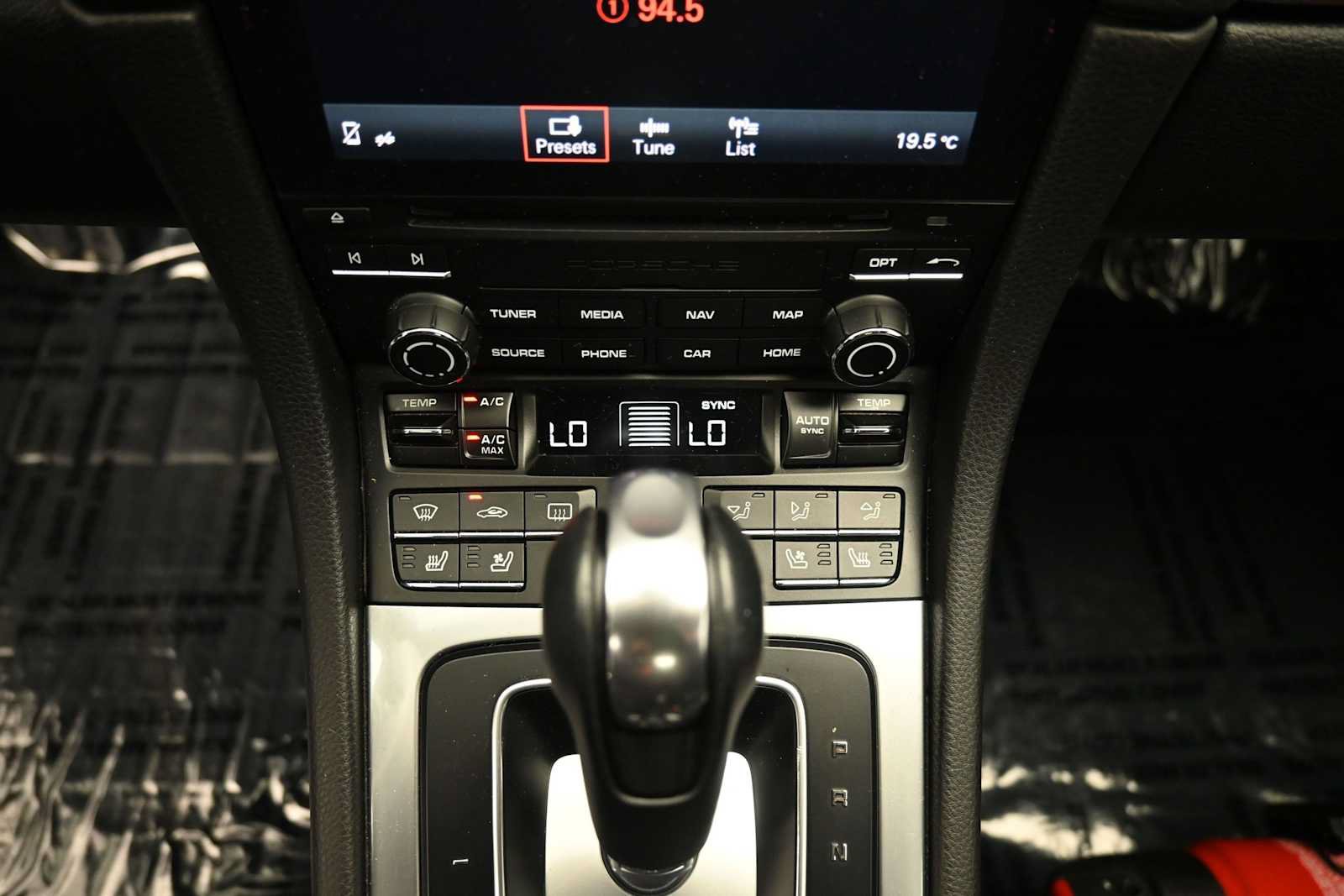 Certified 2018 Porsche 911 Carrera S RWD image 13
