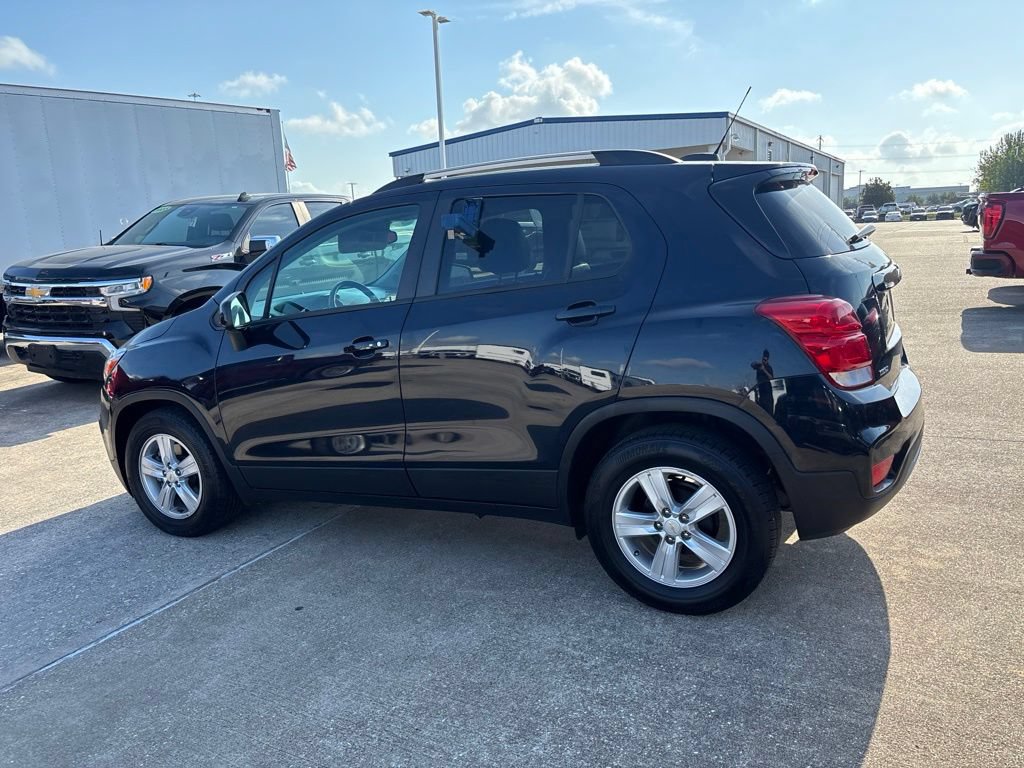 Used 2021 Chevrolet Trax LT w/ Driver Confidence Package FWD image 8