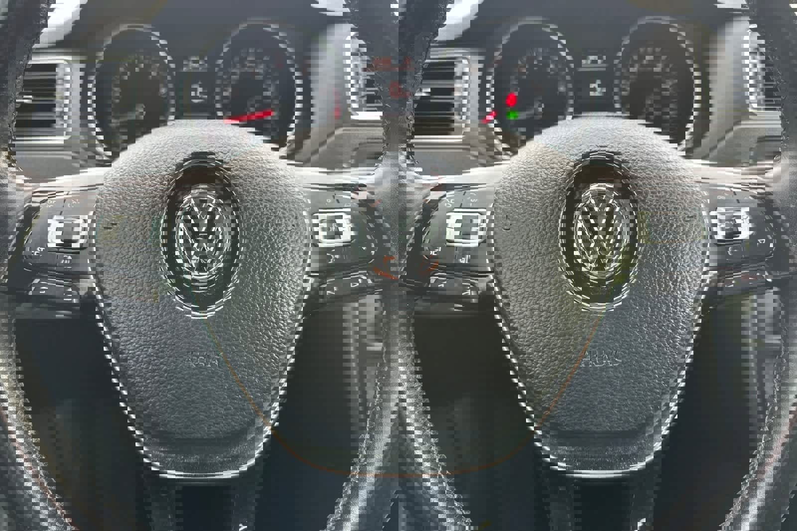 Used 2017 Volkswagen Jetta SE image 22