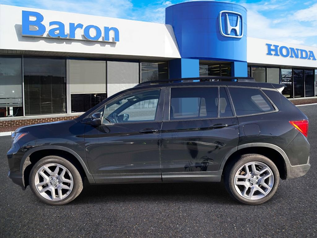 Used 2025 Honda Passport EX-L image 3