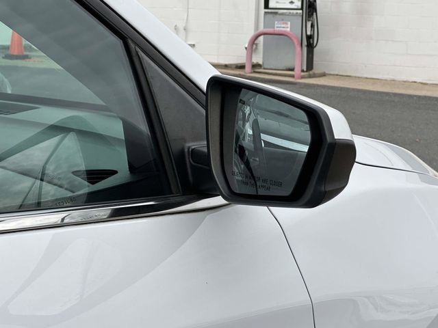 Used 2018 Chevrolet Equinox LT image 28