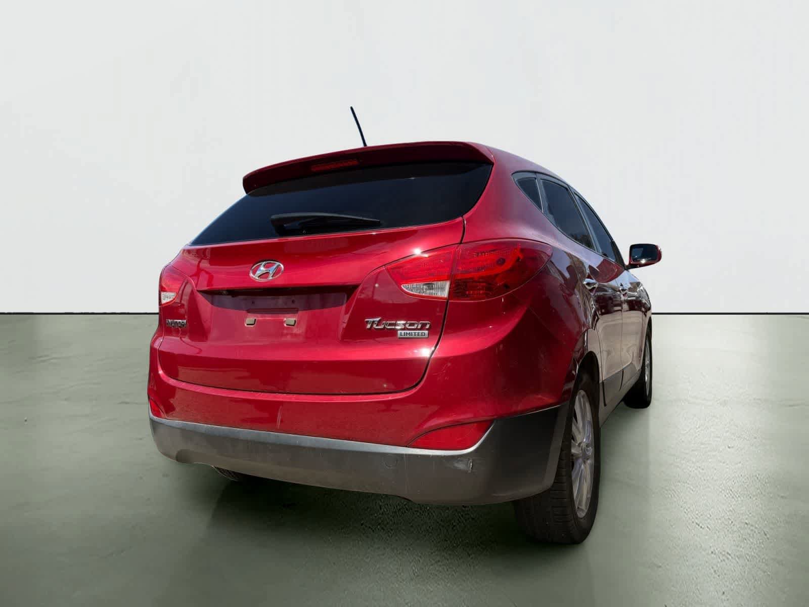 Used 2012 Hyundai Tucson Limited w/ Premium Pkg FWD image 4