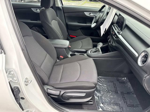 Used 2024 Kia Forte LX FWD image 8