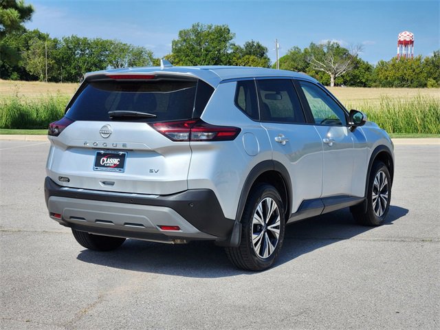 Used 2023 Nissan Rogue SV image 7