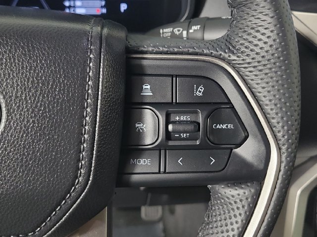 Used 2026 Toyota Tundra Limited AWD/4WD image 25
