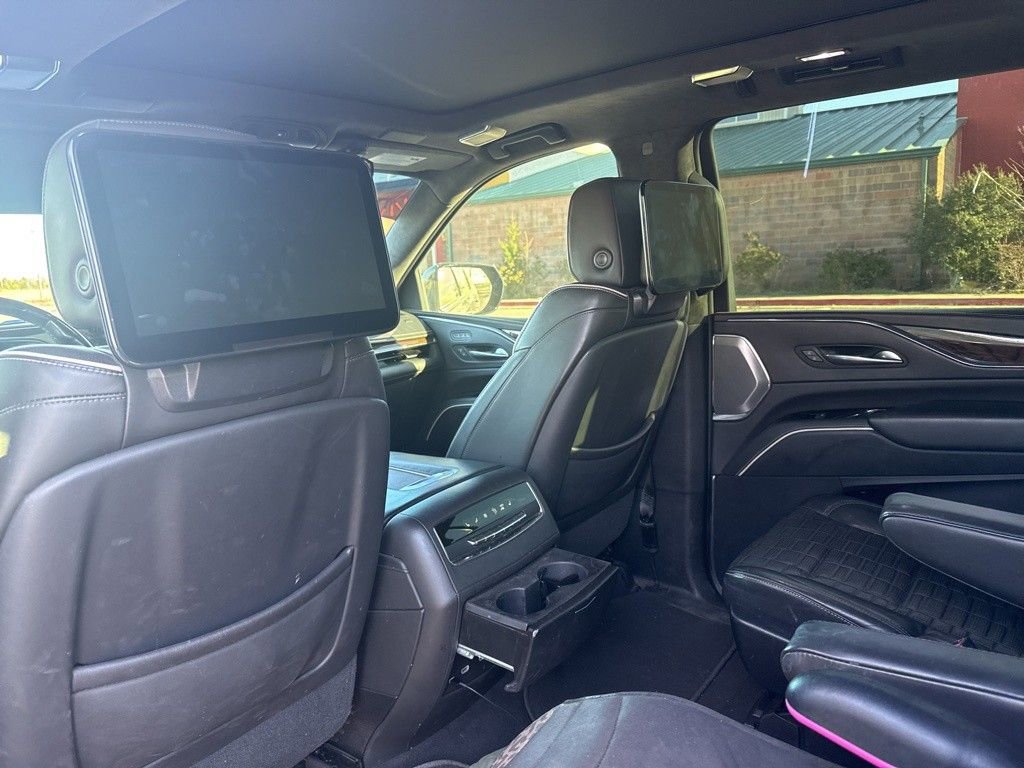 Used 2021 Cadillac Escalade ESV Sport Platinum w/ LPO, ONYX Package image 11