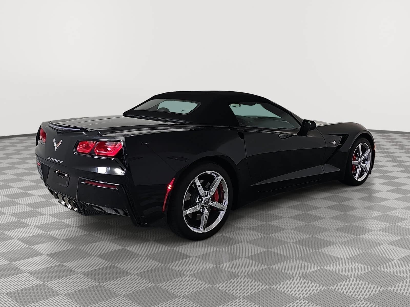Used 2014 Chevrolet Corvette Stingray Convertible w/ 3LT Preferred Equipment Group RWD image 8