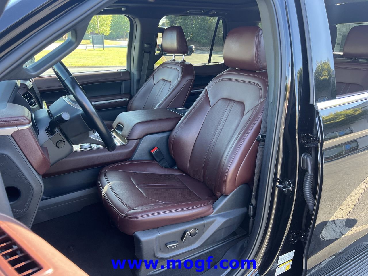 Used 2024 Ford Expedition Limited RWD image 20