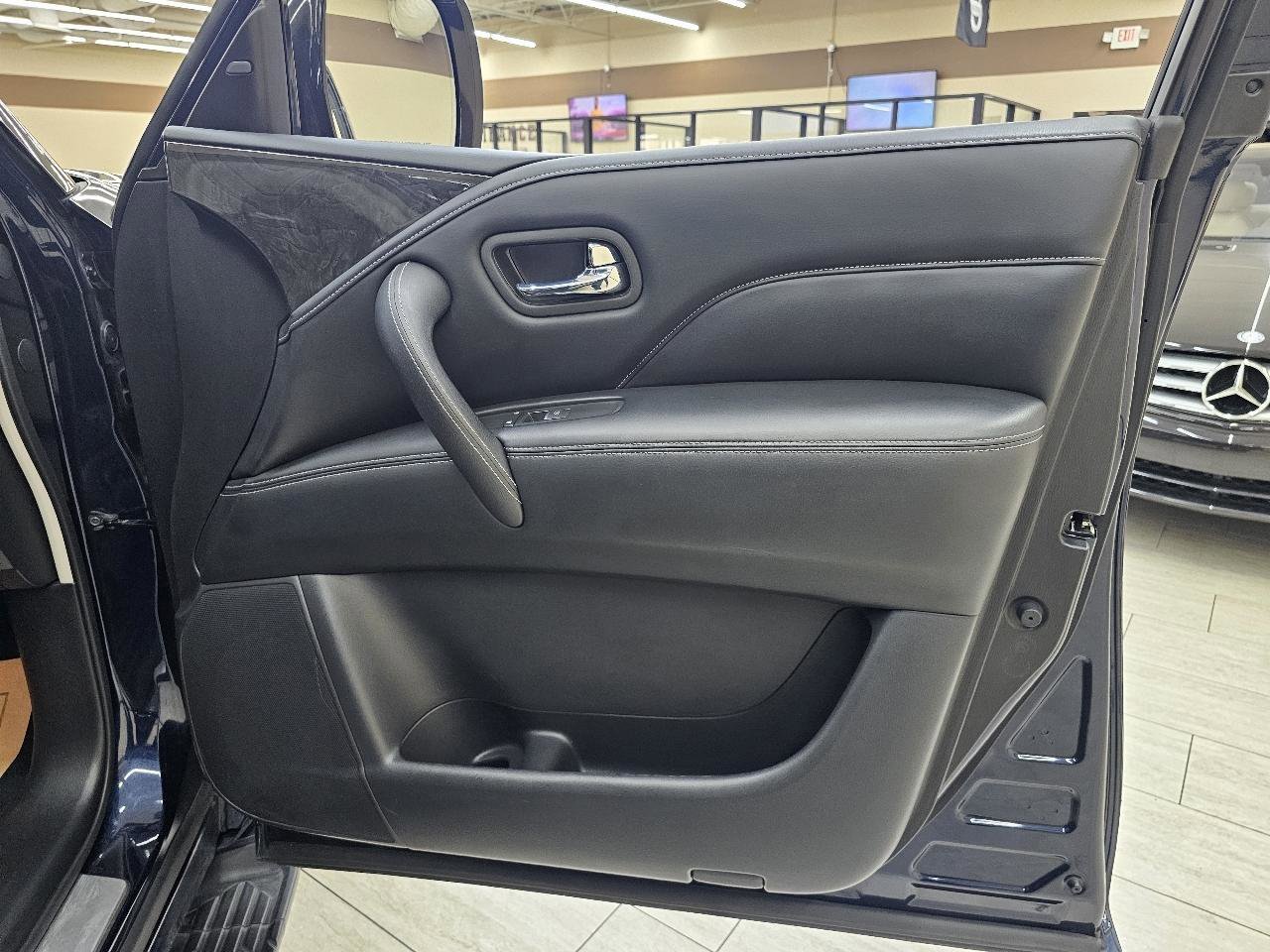 Used 2021 INFINITI QX80 Luxe w/ Cargo Package RWD image 43