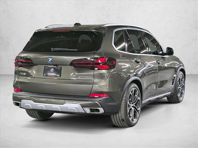 Used 2026 BMW X5 xDrive50e AWD/4WD image 5