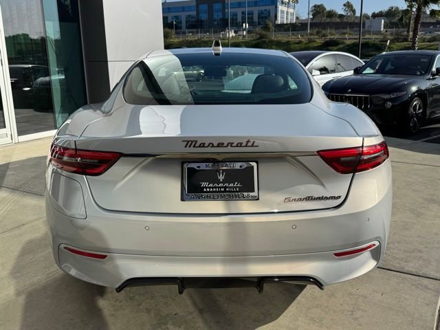 Used 2025 Maserati GranTurismo Folgore image 6