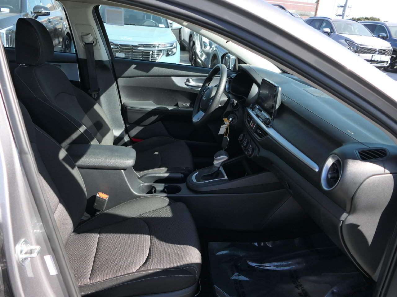 Certified 2024 Kia Forte LXS w/ LXS Technology Package FWD image 30