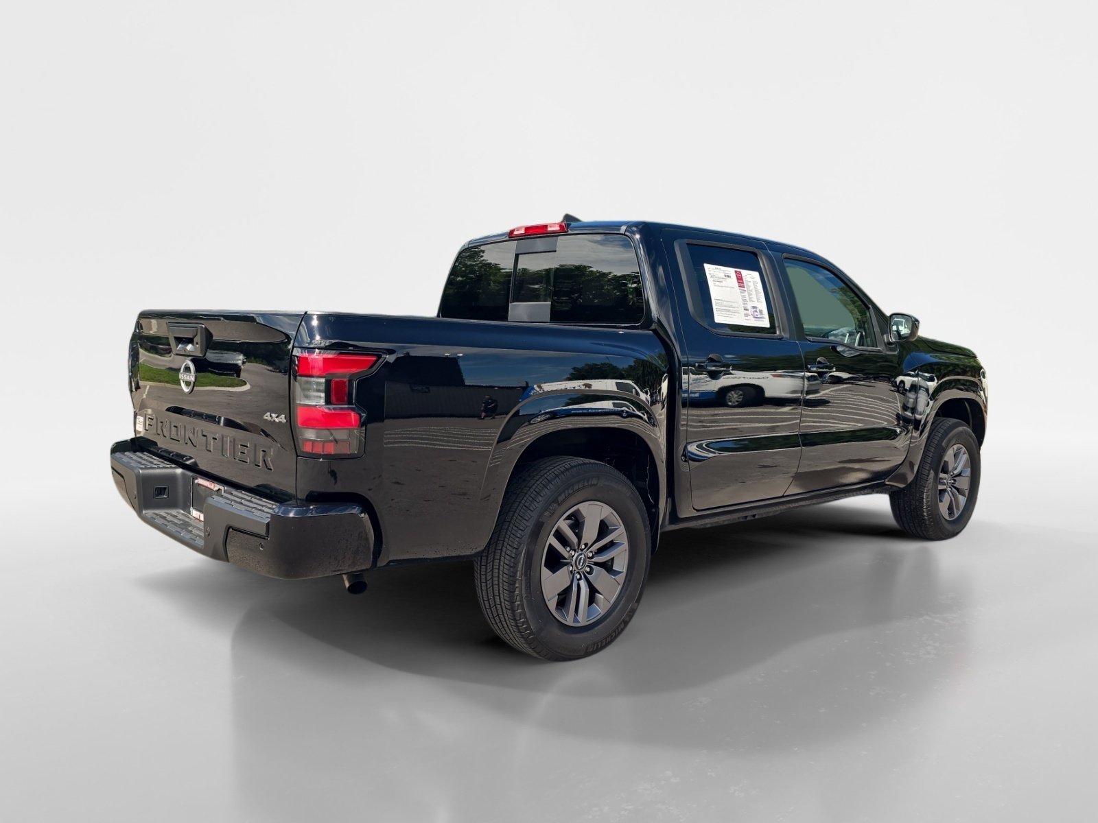 Certified 2025 Nissan Frontier SV AWD/4WD image 6