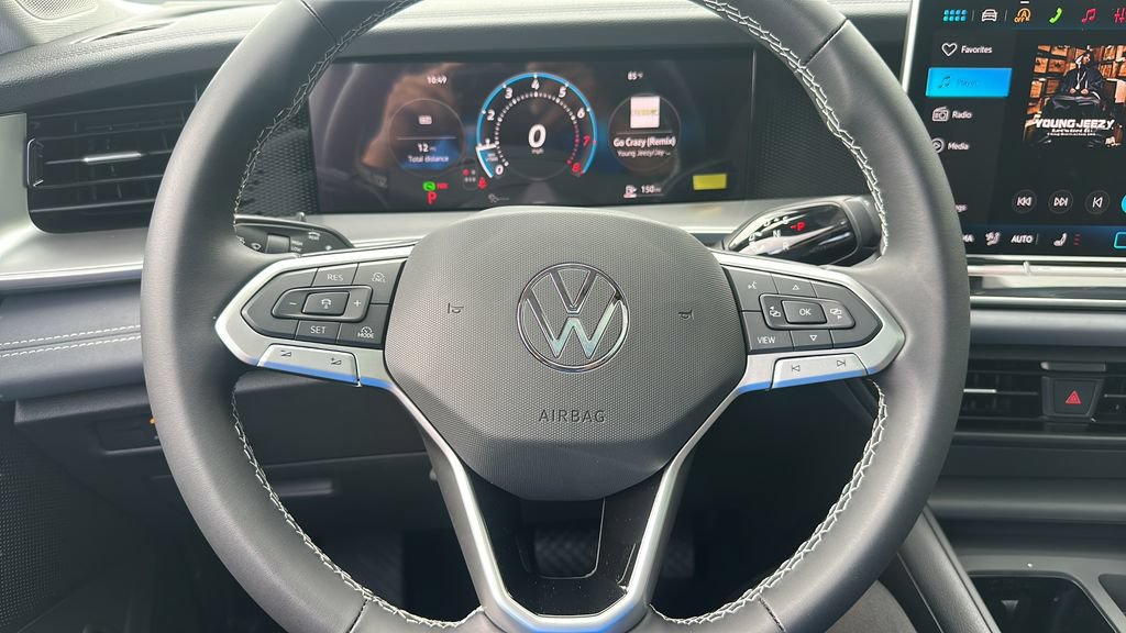 New 2026 Volkswagen Tiguan SE FWD image 11