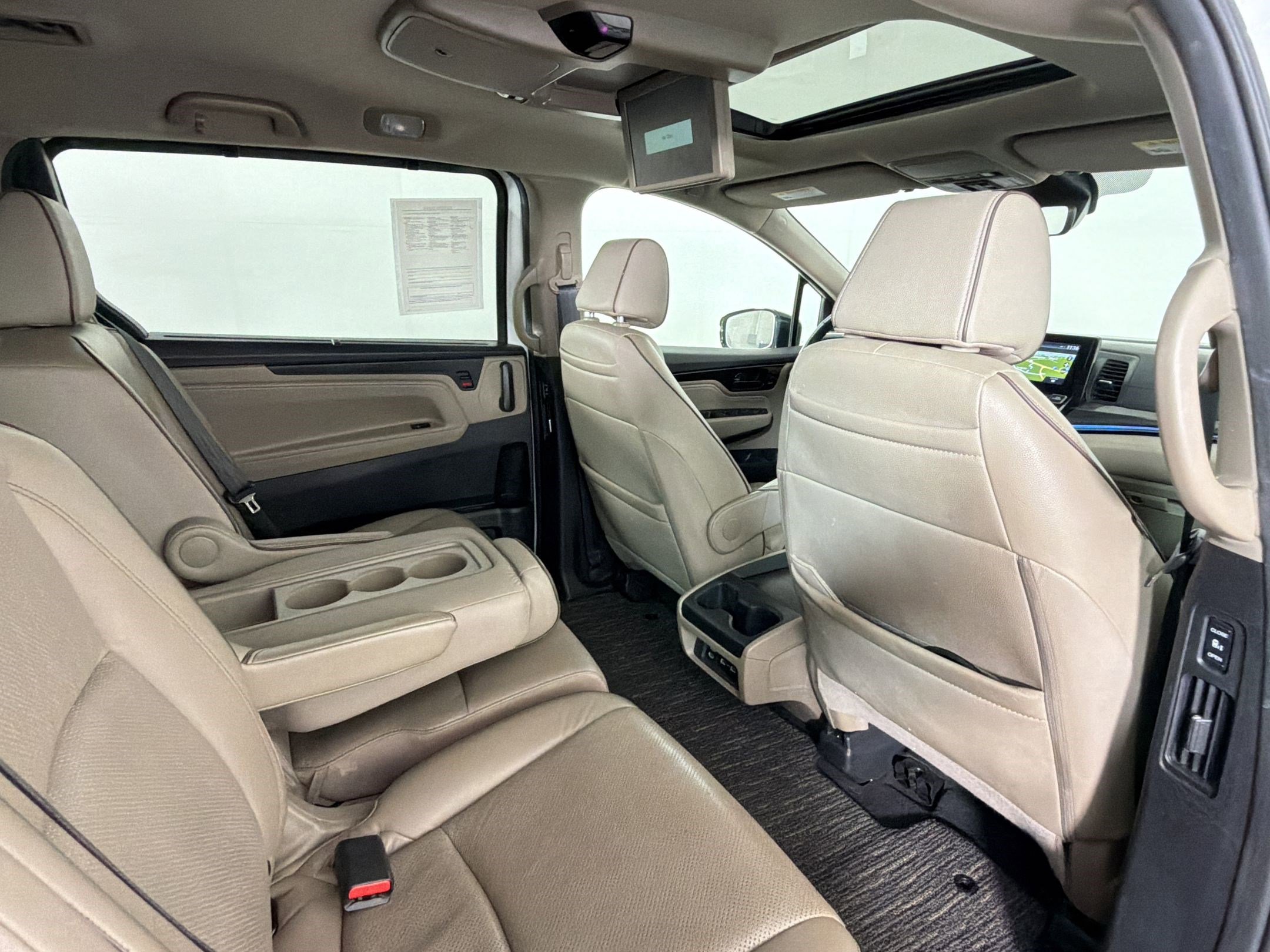 Used 2023 Honda Odyssey Elite image 30