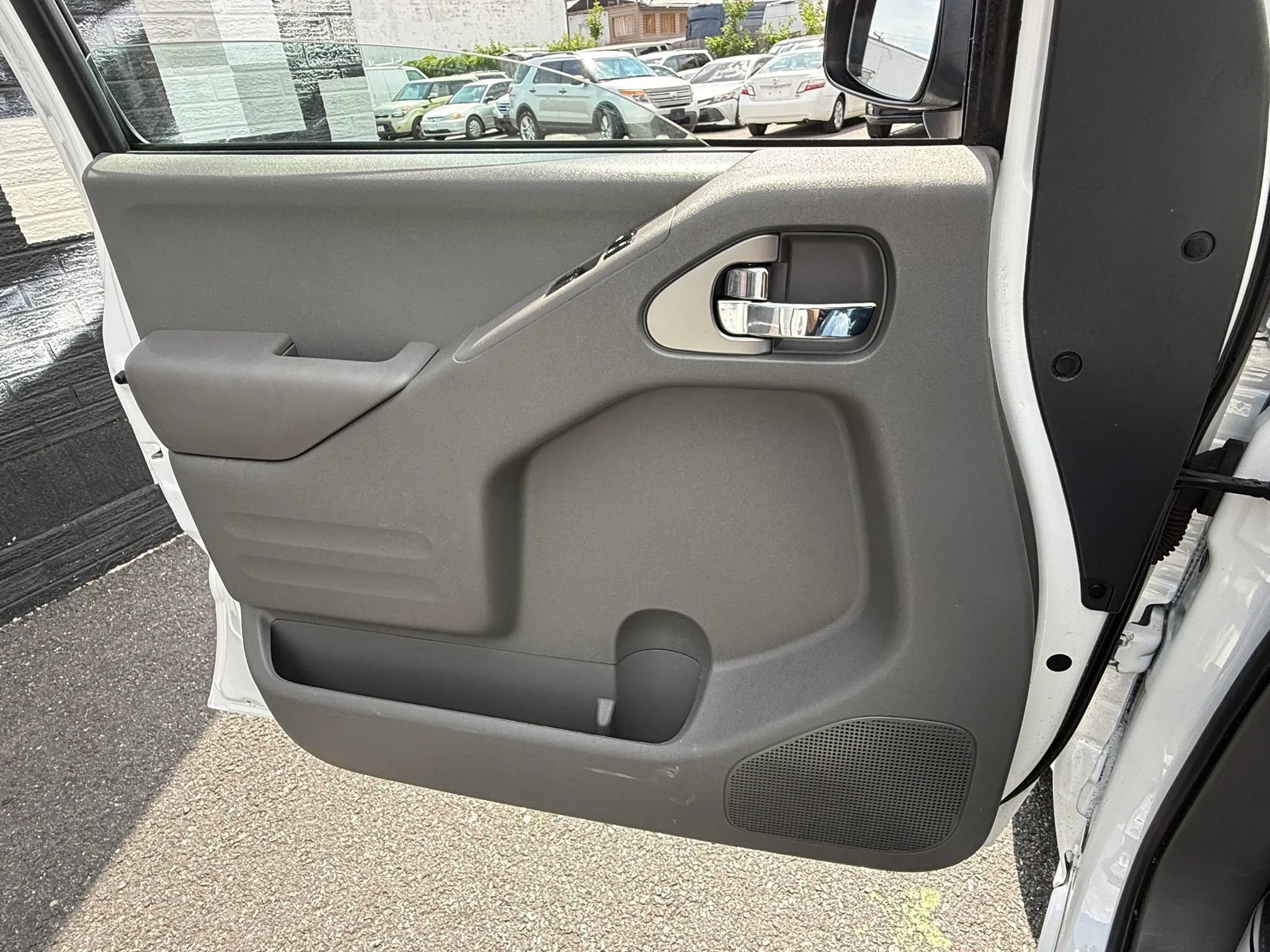 Used 2021 Nissan Frontier S RWD image 25