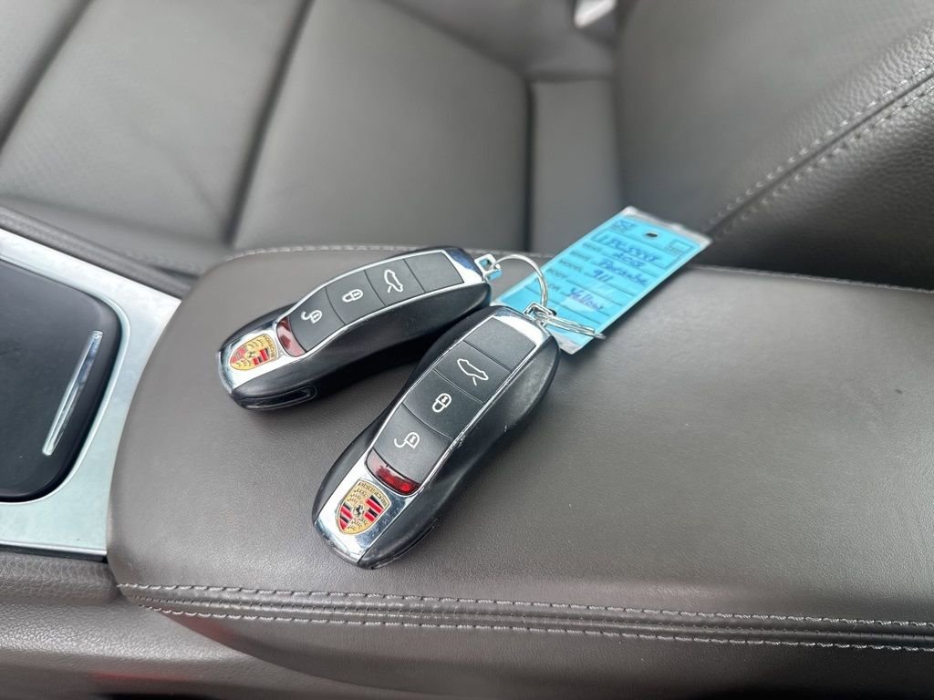 Used 2018 Porsche 911 Carrera image 30