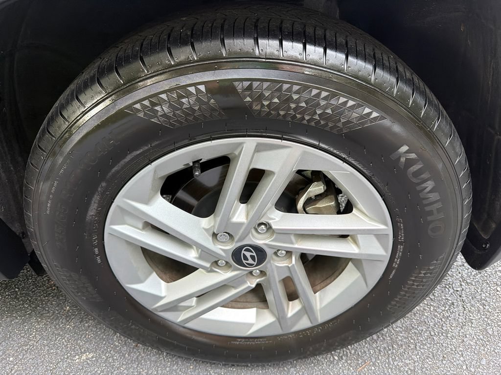 Used 2025 Hyundai Tucson SE FWD image 19