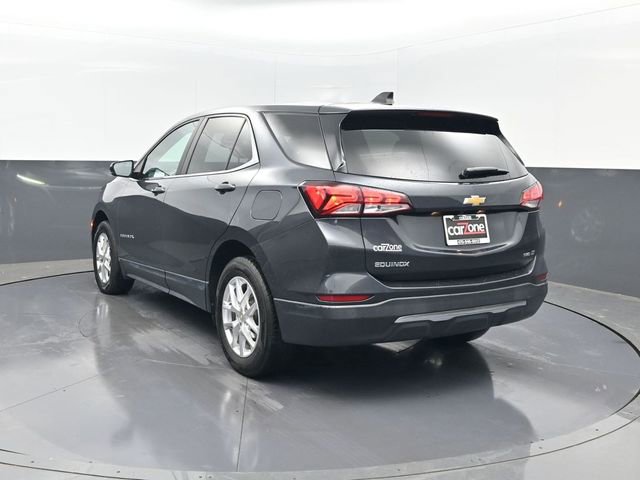 Used 2022 Chevrolet Equinox LT AWD/4WD image 3