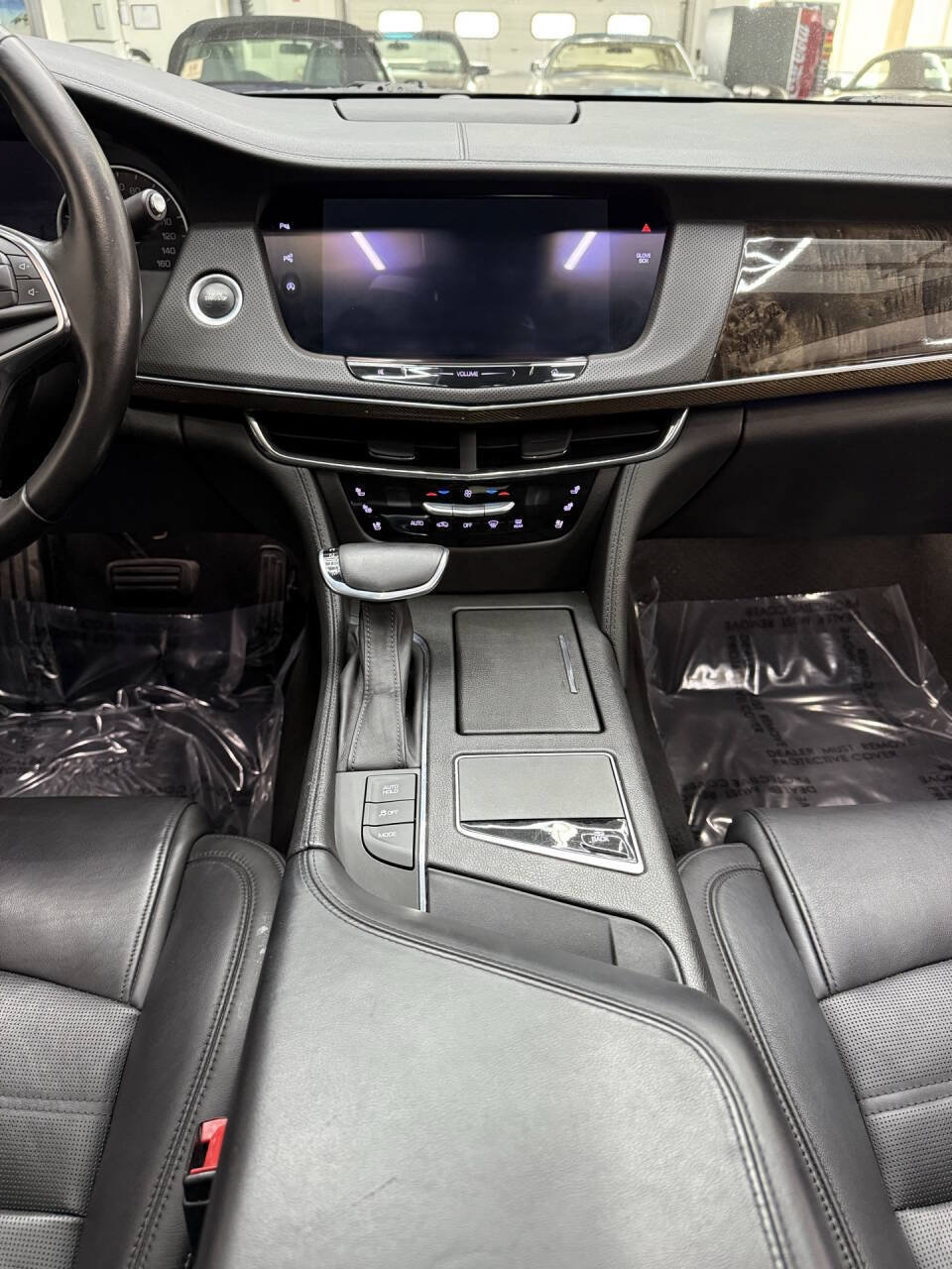 Used 2018 Cadillac CT6 Luxury image 28