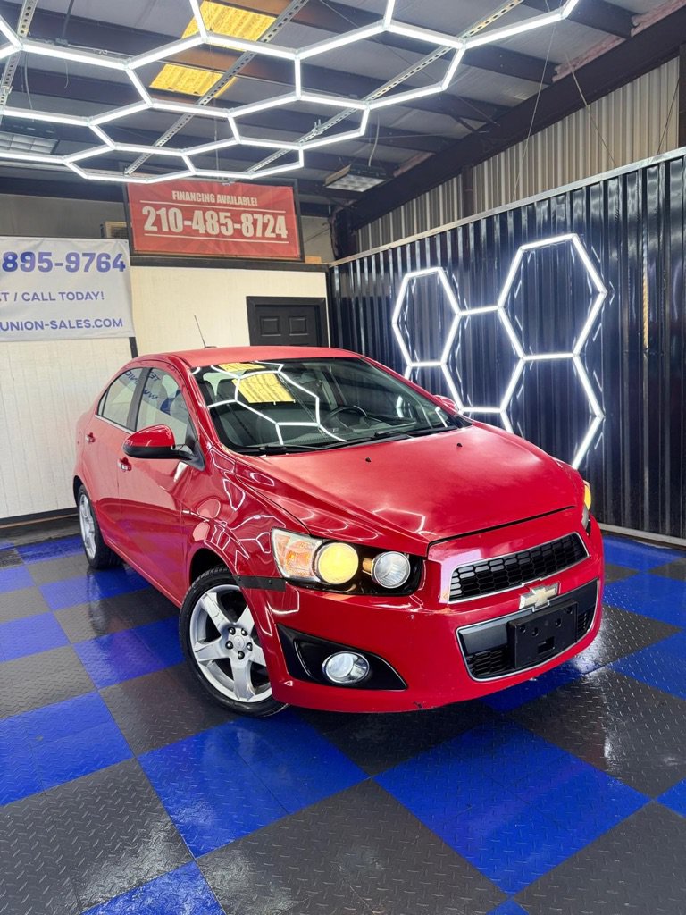 Used 2016 Chevrolet Sonic LTZ FWD image 7