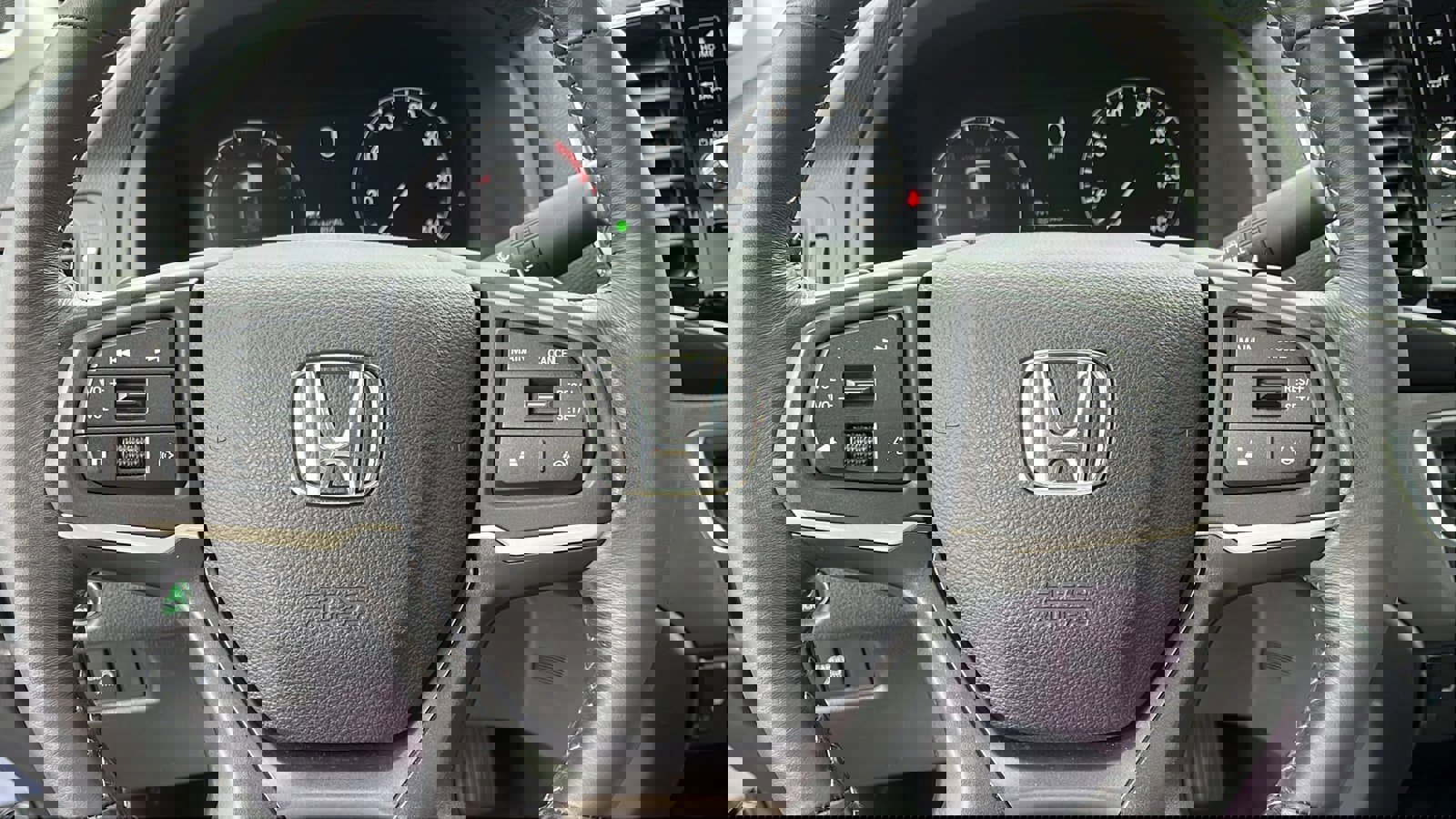 Used 2025 Honda Ridgeline RTL image 11