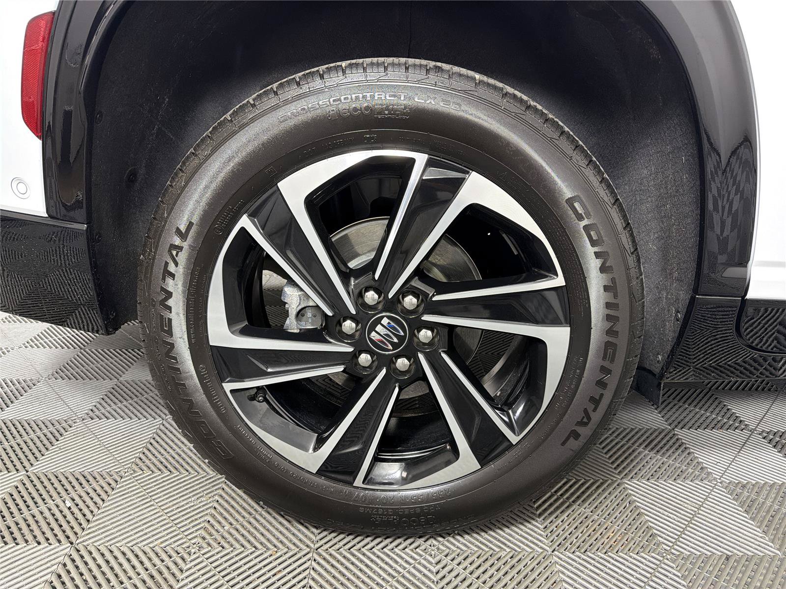 New 2026 Buick Enclave Sport Touring w/ Super Cruise Package FWD image 16