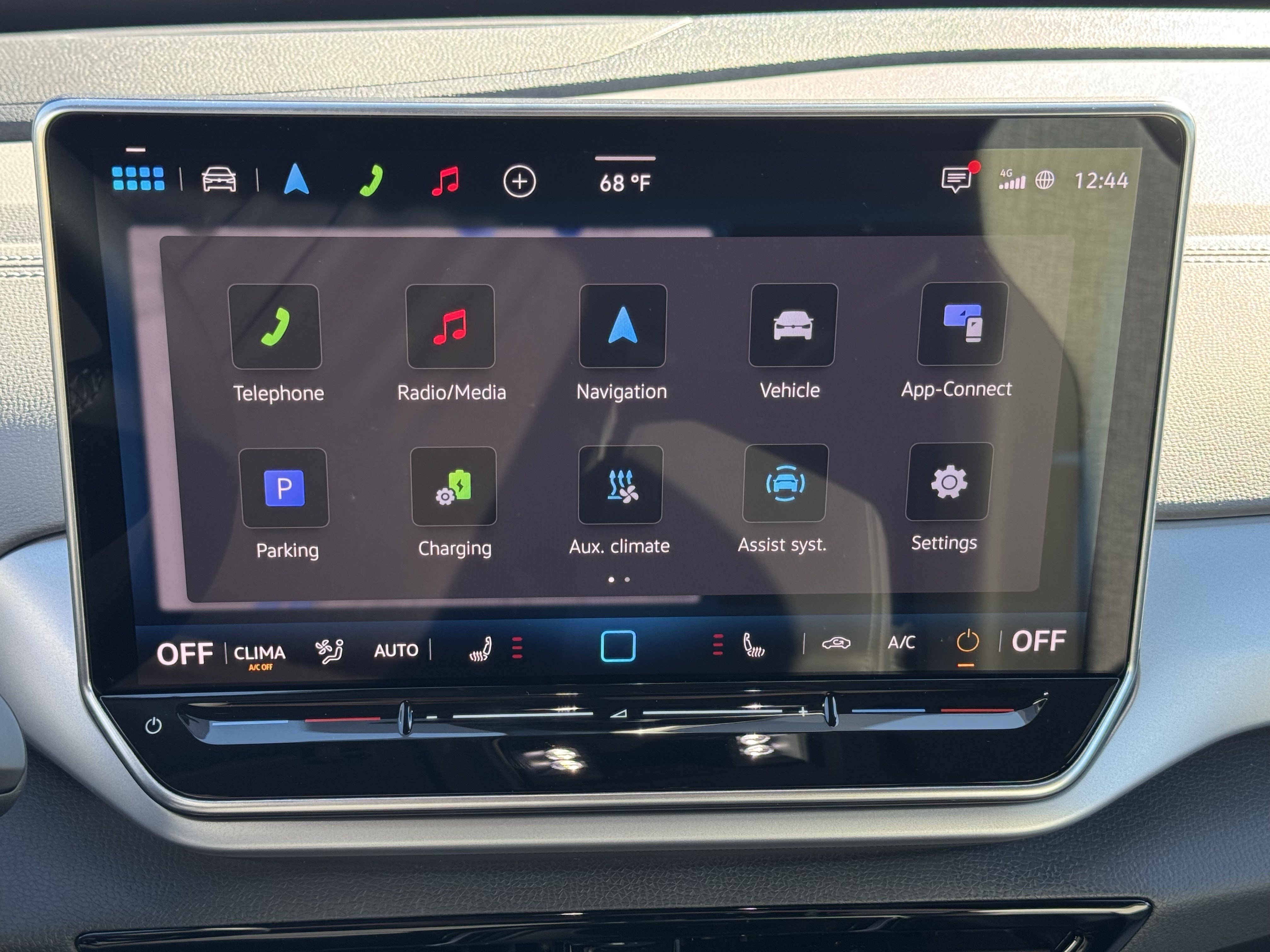 New 2026 Volkswagen ID.4 Pro RWD image 22