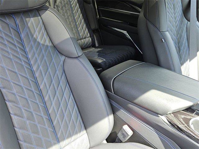 New 2025 Cadillac Escalade IQ Luxury 1 w/ LPO, Radiant Package image 18