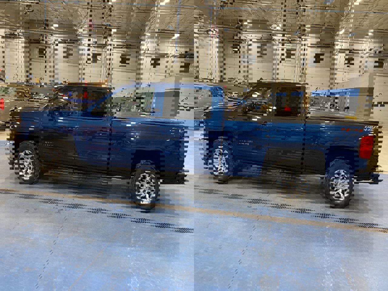 Used 2017 Chevrolet Silverado 1500 LT w/ All Star Edition image 4