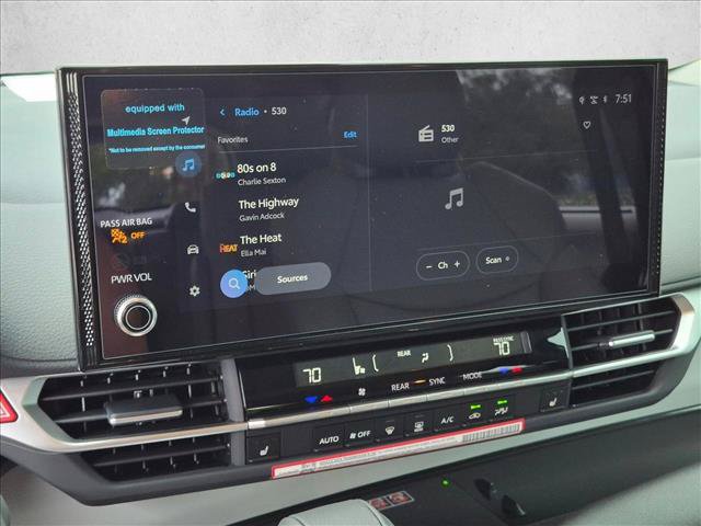 New 2026 Toyota Sienna XLE FWD image 11