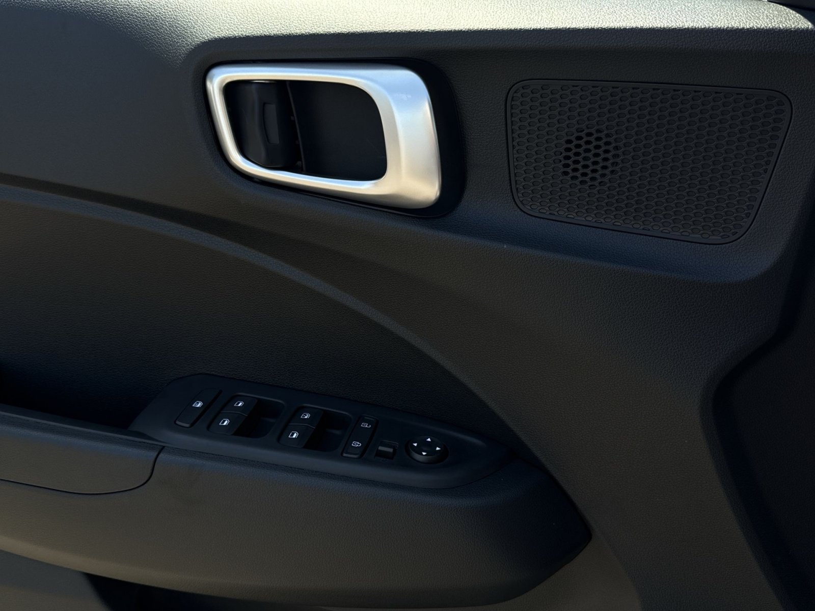 New 2026 Hyundai Venue SEL FWD image 15