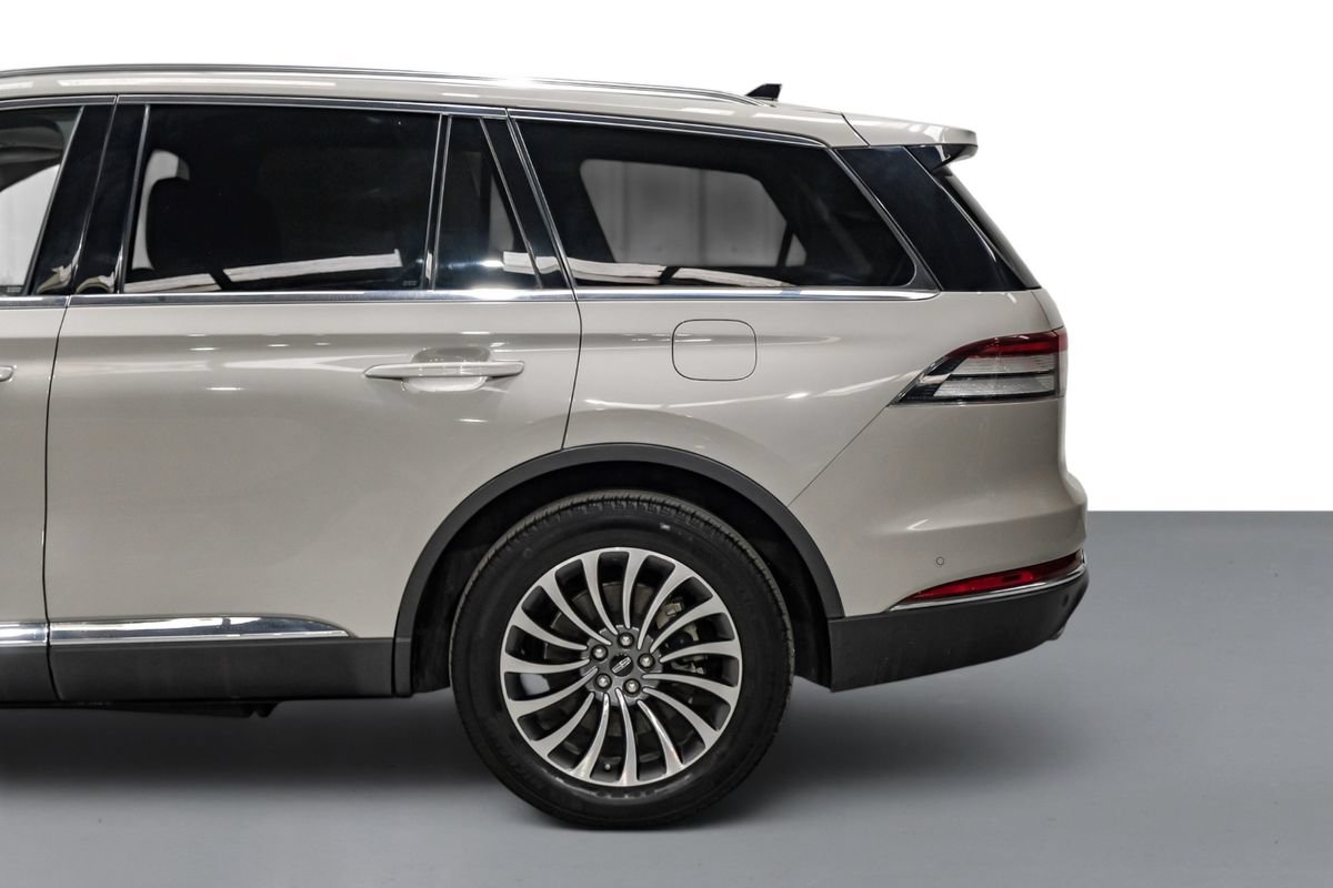 Used 2022 Lincoln Aviator Reserve w/ Equipment Group 201A AWD/4WD image 11