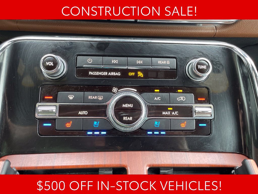 Used 2022 Lincoln Navigator Reserve AWD/4WD image 23