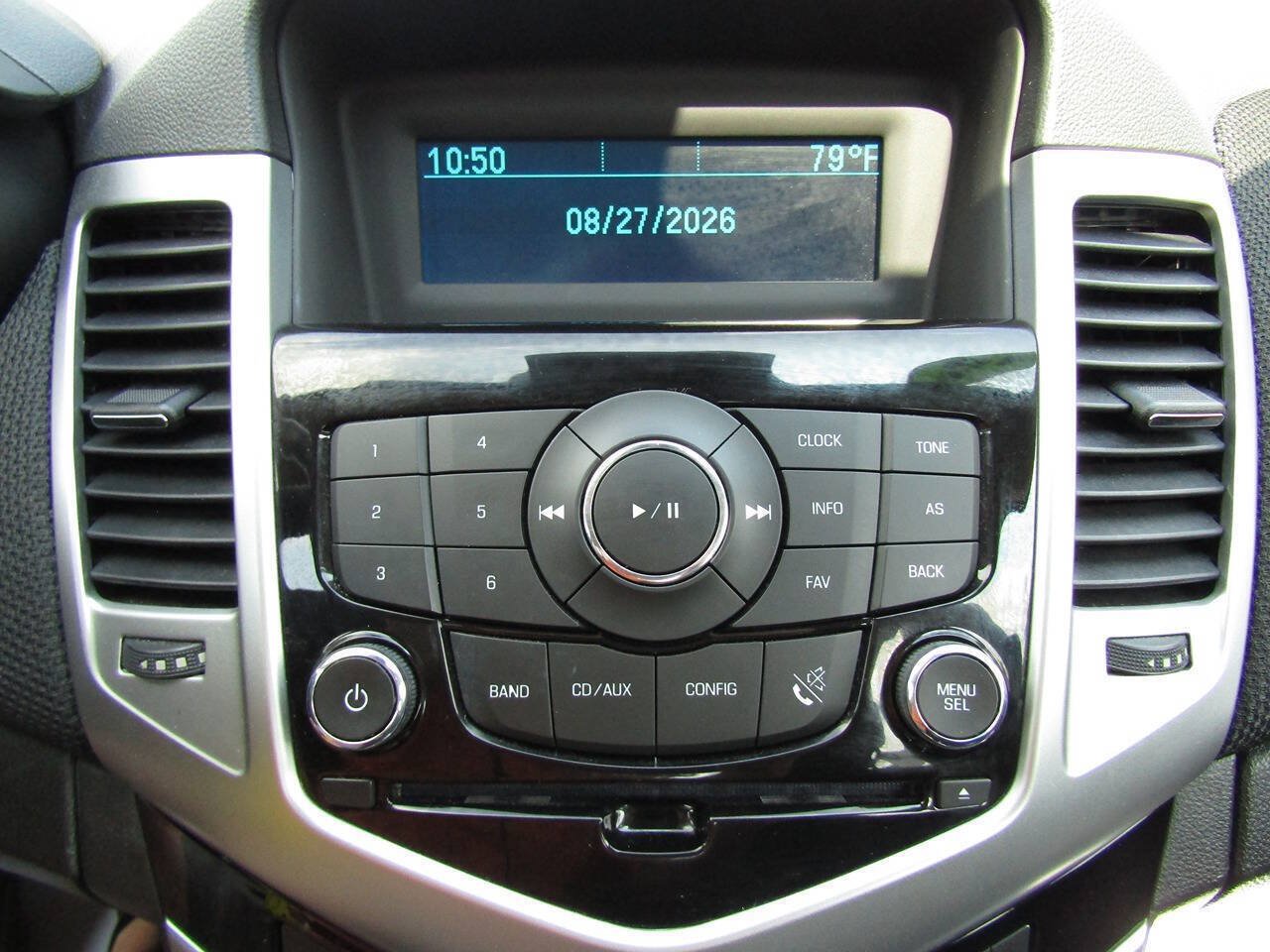 Used 2016 Chevrolet Cruze LT FWD image 12