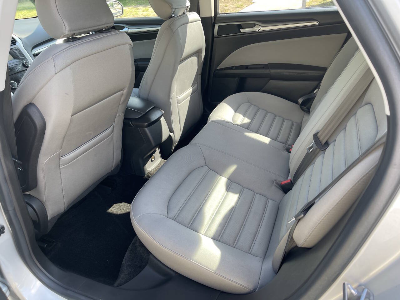 Used 2015 Ford Fusion S FWD image 14