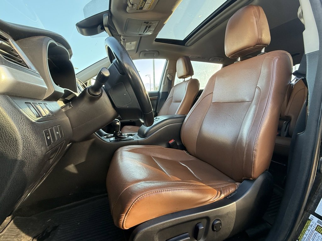Used 2018 Toyota Highlander Limited image 10