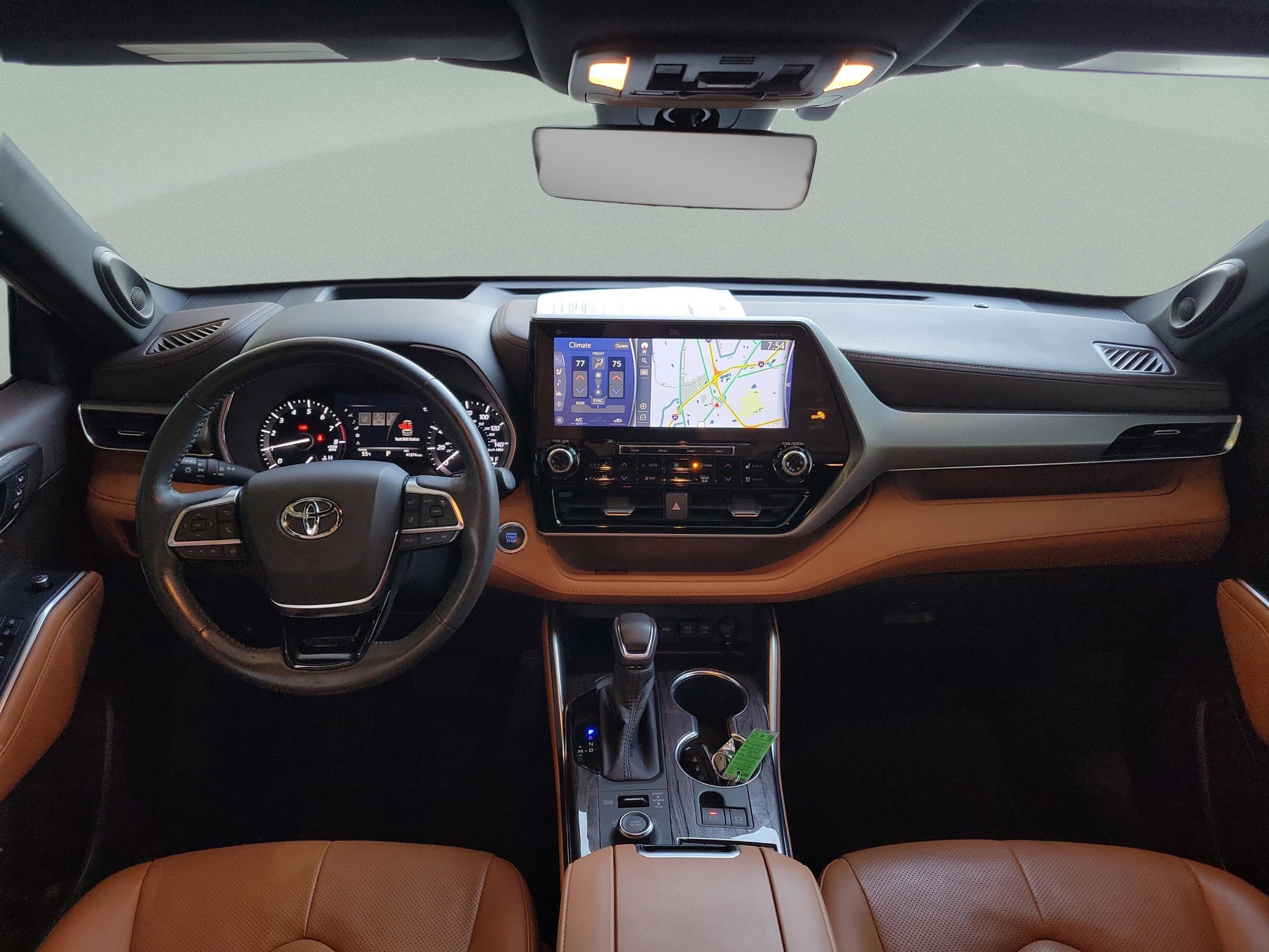 Used 2020 Toyota Highlander Platinum image 35