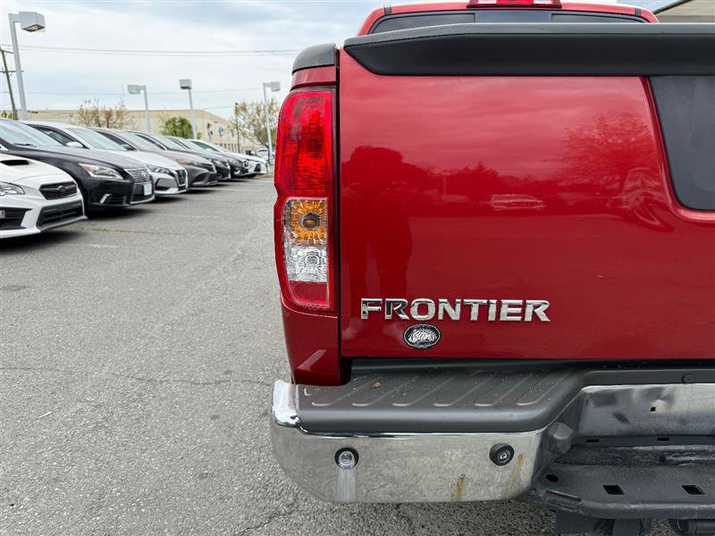 Used 2014 Nissan Frontier SV w/ SV Value Truck Package AWD/4WD image 22