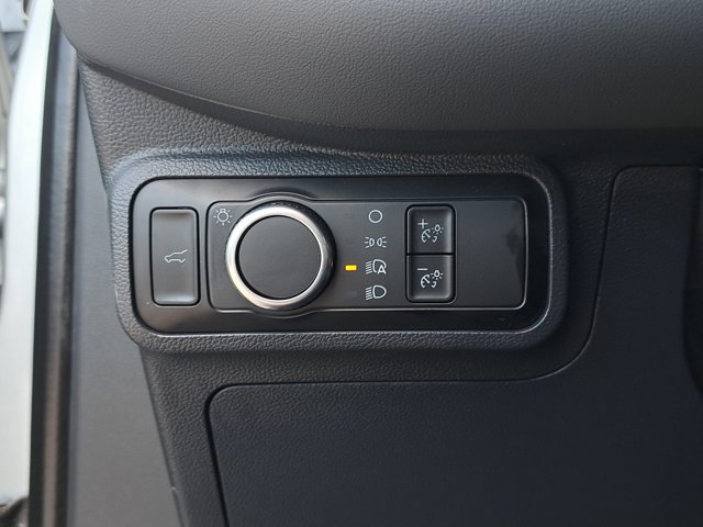 Certified 2025 Ford Explorer Active AWD/4WD image 24